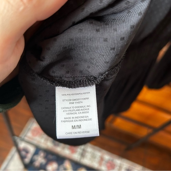 Silky Feel Black Blouse - Picture 3 of 3